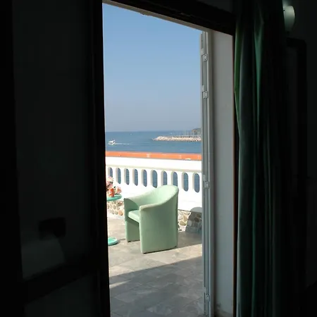 Hotel Esperia 3*