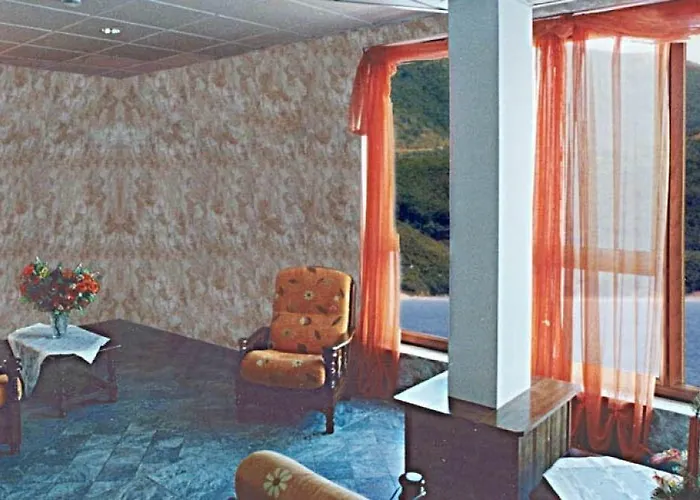 Esperia Hotel 3*