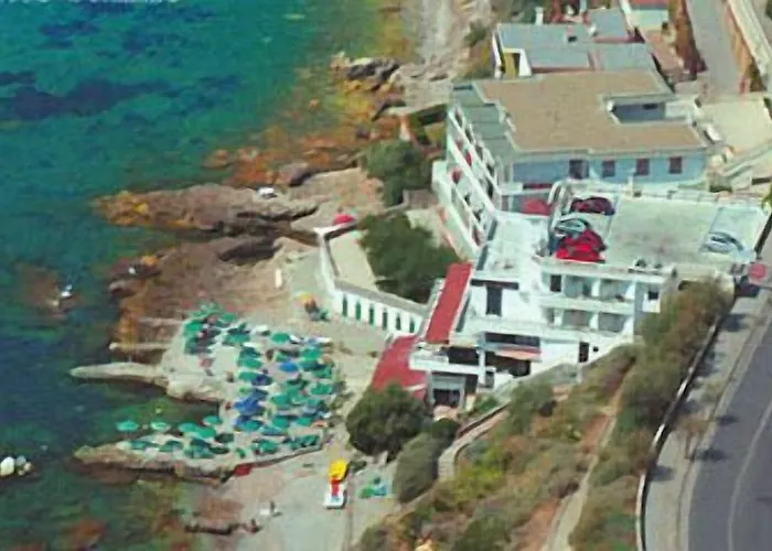 Esperia Hotel 3*